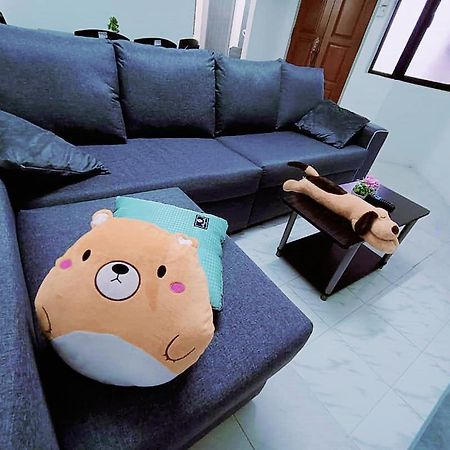 Jo-Rumah 3 Bedroom Apartment Jelutong Georgetown Penang Free Wifi Buitenkant foto