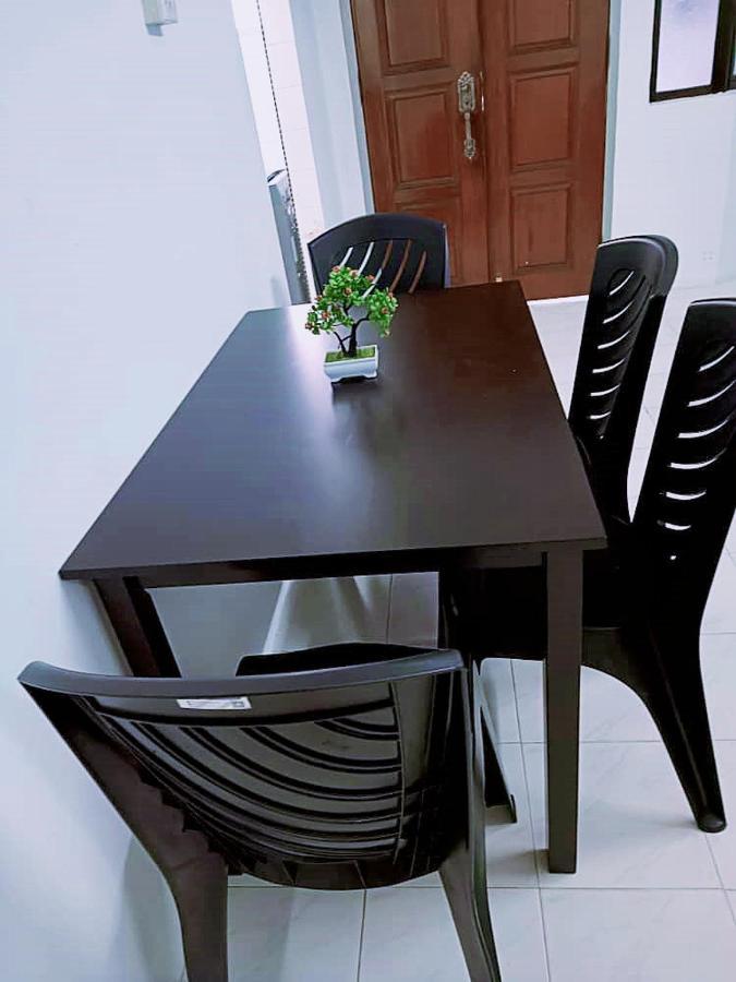 Jo-Rumah 3 Bedroom Apartment Jelutong Georgetown Penang Free Wifi Buitenkant foto